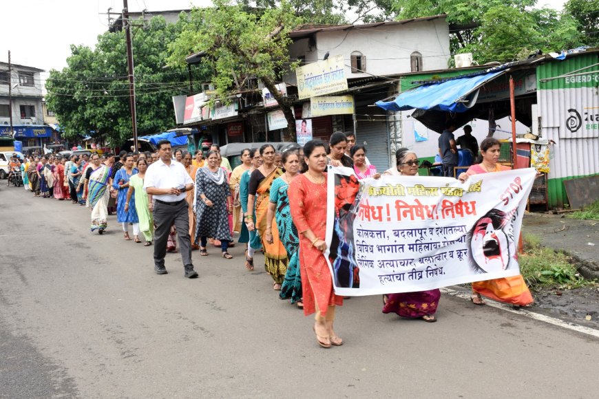नवज्योती महिला मंडळाच्या वतीने कँडल मार्च