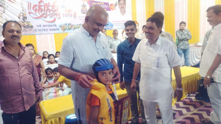 वालीवच्या आई माउली उत्सव मंडळाच्या मानाच्या हंडीचा मान सारंग मित्र मंडळाला ,मुस्लिम बांधवांचाही दहीहंडी उत्सवात सहभाग