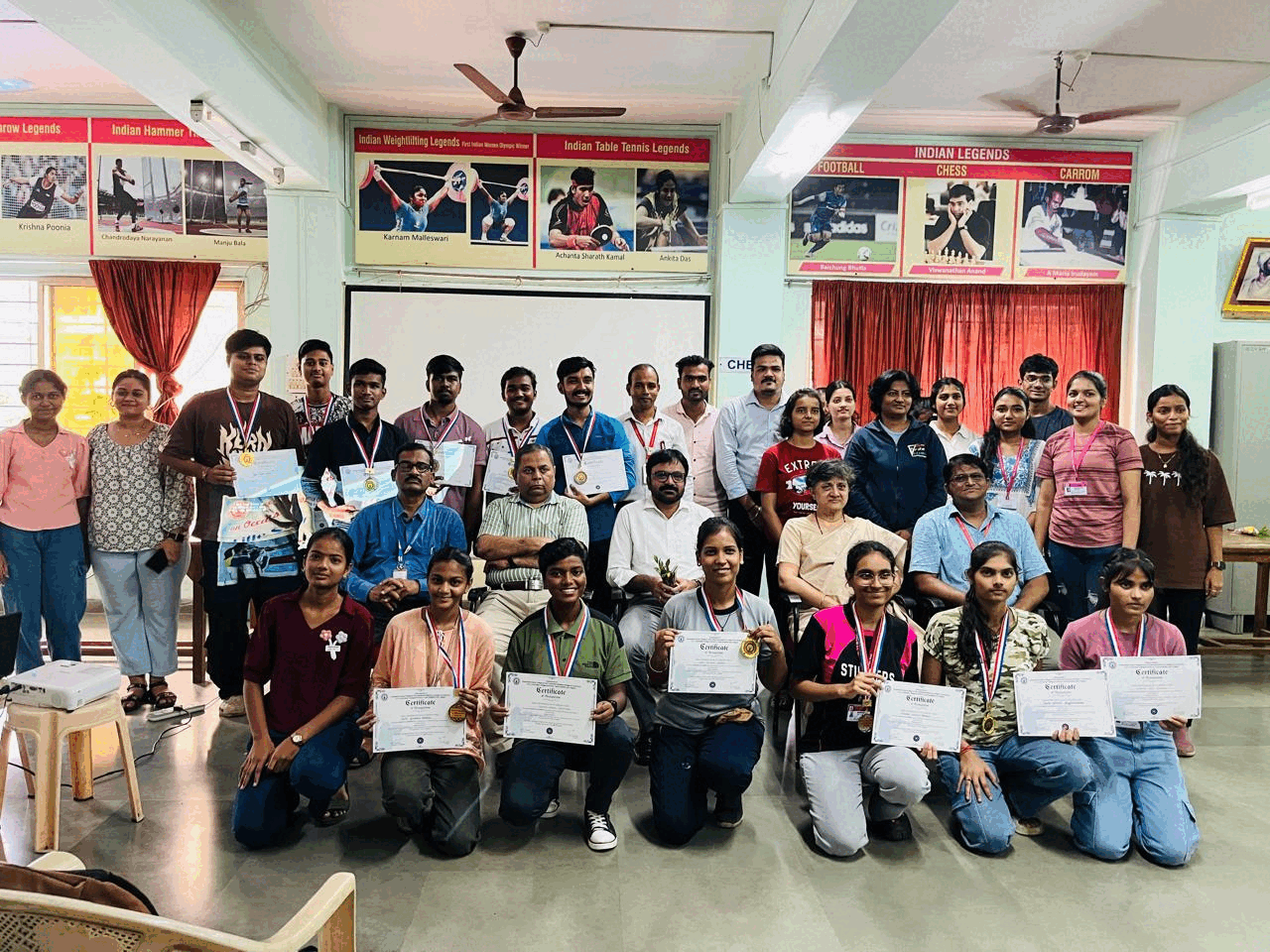 वर्तक महाविद्यालयात राष्ट्रीय क्रीडा दिनानिमित्त  आंतर-महाविदयालयीन रायफल शूटिंग स्पर्धा: मुंबई आणि पालघर विभागातील स्पर्धकांचा मोठा सहभाग
