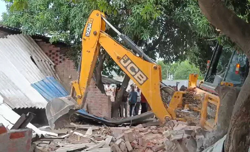 Supreme Court Challenges 'Bulldozer Justice', Proposes National Guidelines