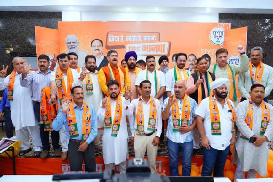J&K Cong leader’s brother, several others join BJP in Jammu