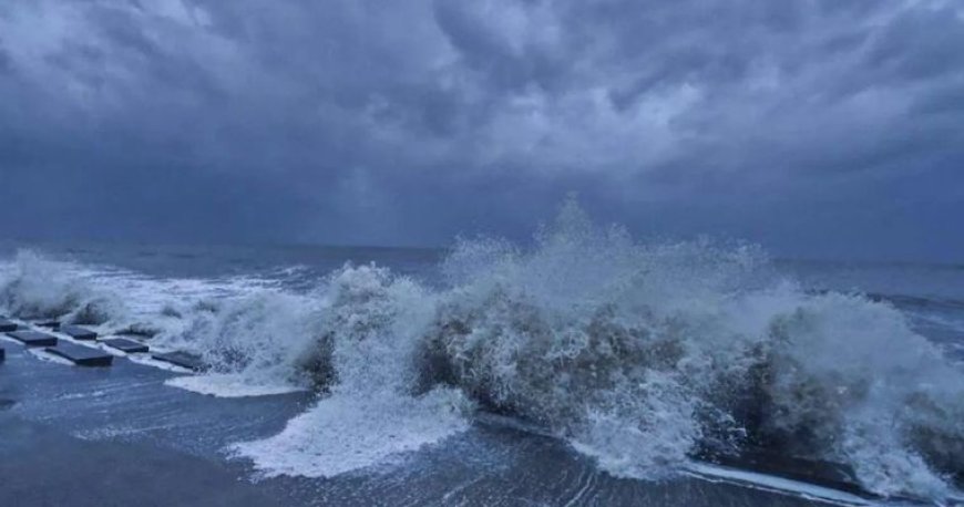 Low Pressure Developing in Bay of Bengal; Conditions in Bengal May Deteriorate