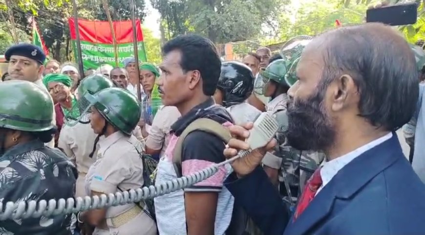 मुख्यमंत्री आवास घेरने निकले झारखंड आंदोलनकारियों को पुलिस ने रोका