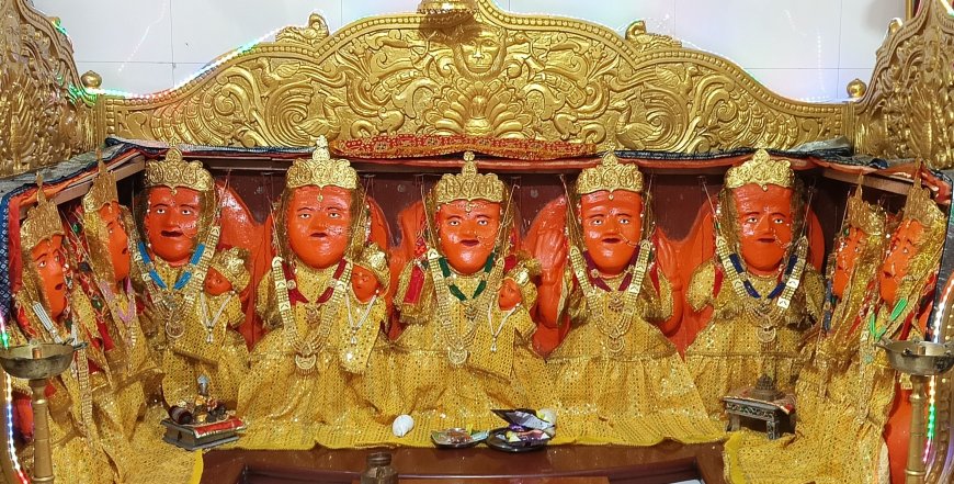 સૂત્રાપાડા શહેર માં આવેલ નવદુર્ગા મંદિર ખાતે નવ દુર્ગા ગરબી મંડળ પ્રાચીન ગરબા ની રમઝટ