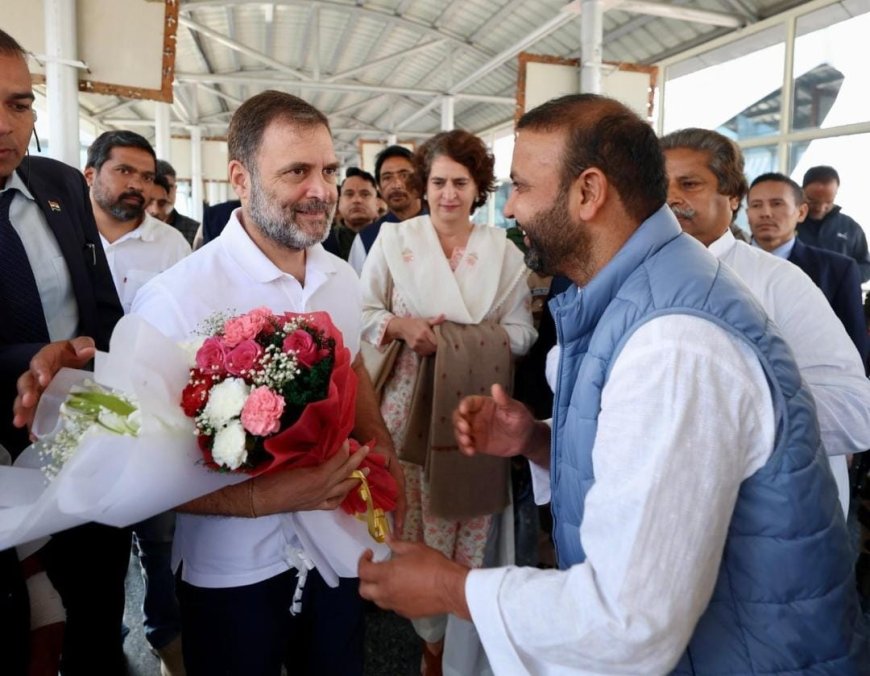 Rahul, Priyanka arrive in Srinagar; to take part in high-profile Oath ceremony at SKICC