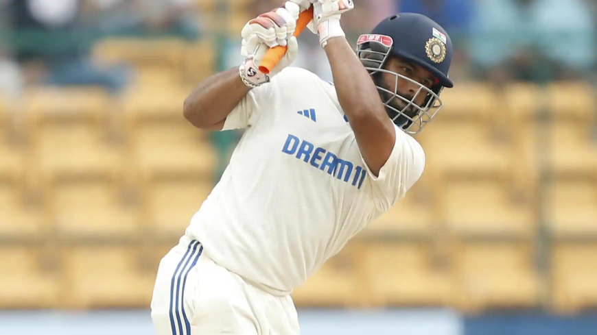 Rishabh Pant Becomes the Fastest Indian Wicketkeeper to Score 2500 Test Runs